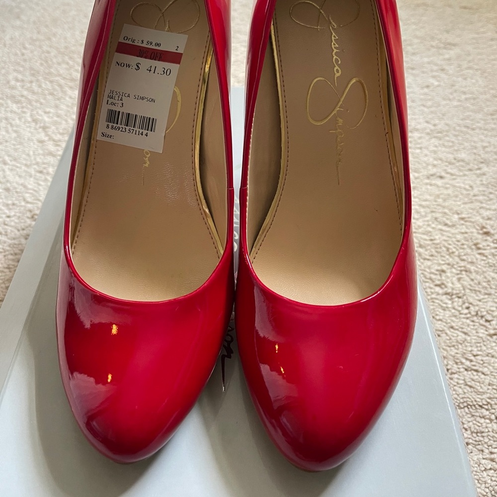 Red pumps Jessica Simpson new
